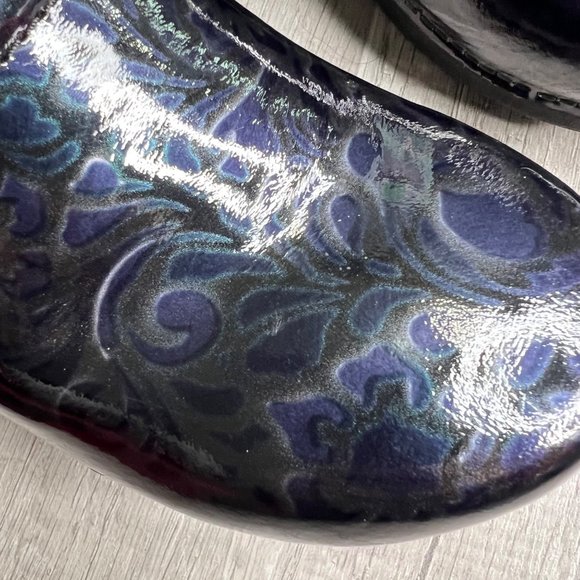 Dansko XP 2.0 Patent Leather Printed Clogs Size 41 (US 10.5-11) - Picture 8 of 11